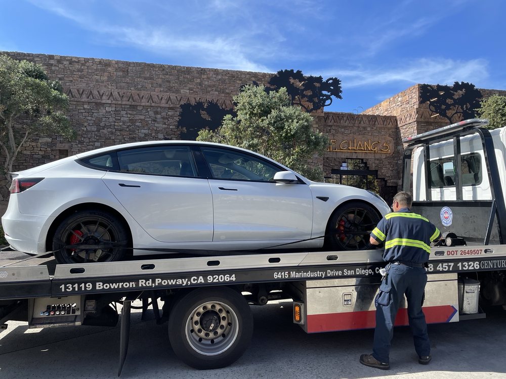 professional car towing service