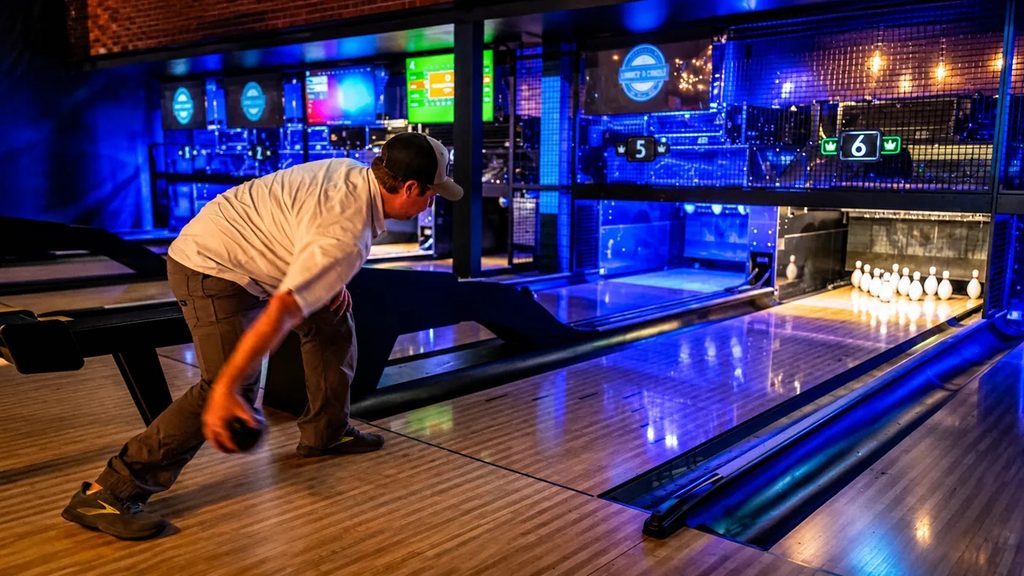 Duckpin bowling in Longmont